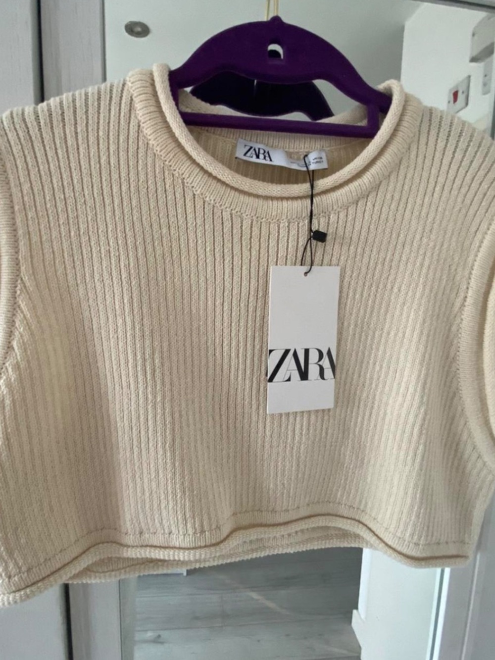 Zara Cream Ribbed Sleeveless Crop Top - Picture 3 of 3